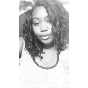 Meet your Posher, Destinee